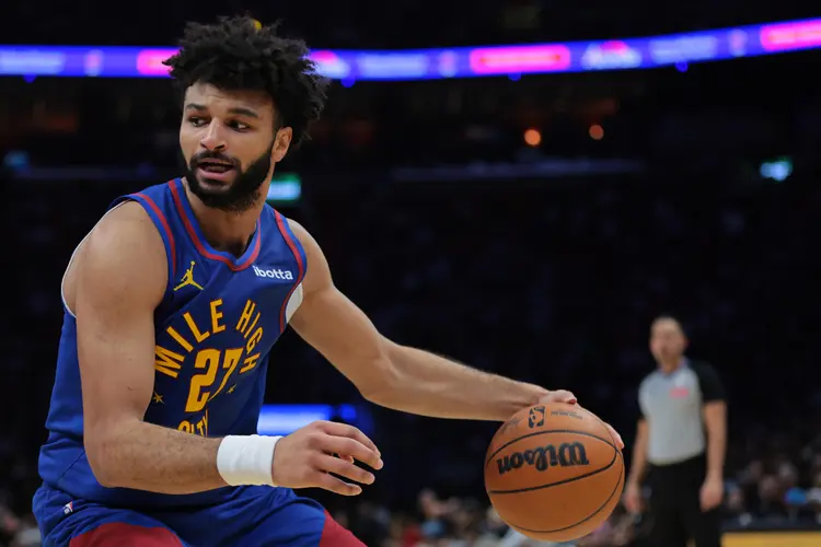 体育直播-加拿大队观众热烈欢呼！，穆雷迎来十赛季出色发挥热度持续攀升的简单介绍