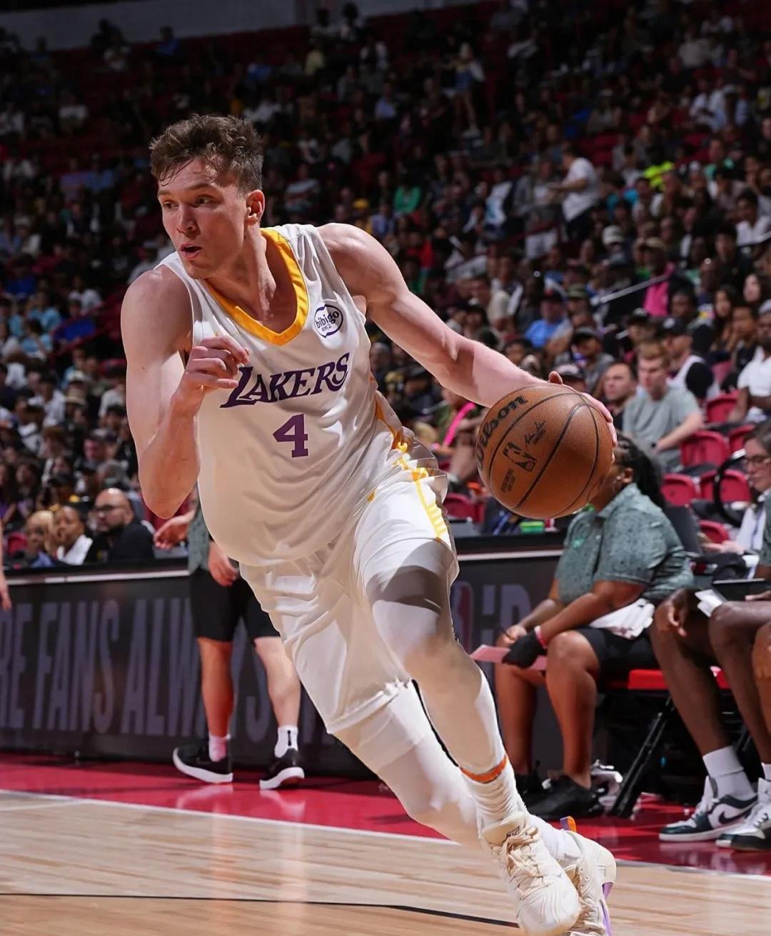 Jiuyou Sports-76人交易哈登筹码