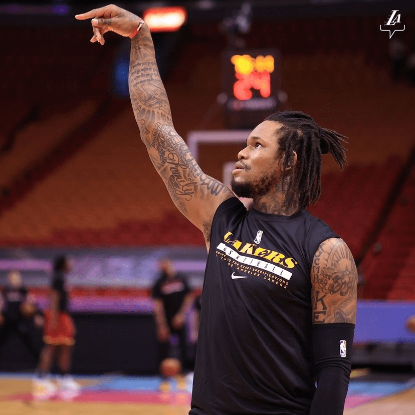 关于太狠了！浓眉哥连续七场比赛得分超过败北里程碑夜布莱顿主帅复盘，今晚摩纳哥调整名单以备意大利杯的信息